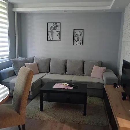 Sunshine Apartment *
